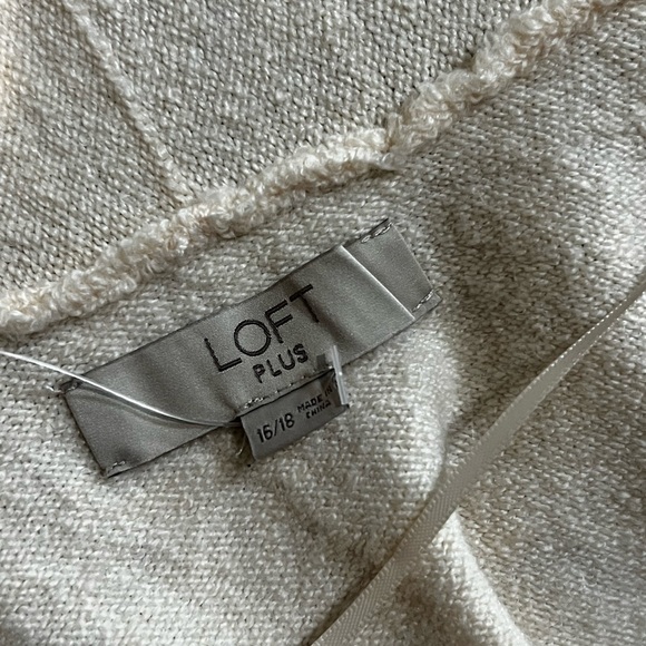 LOFT plus cream cardigan with pockets new with tags NWT size 16/18 - Picture 10 of 11